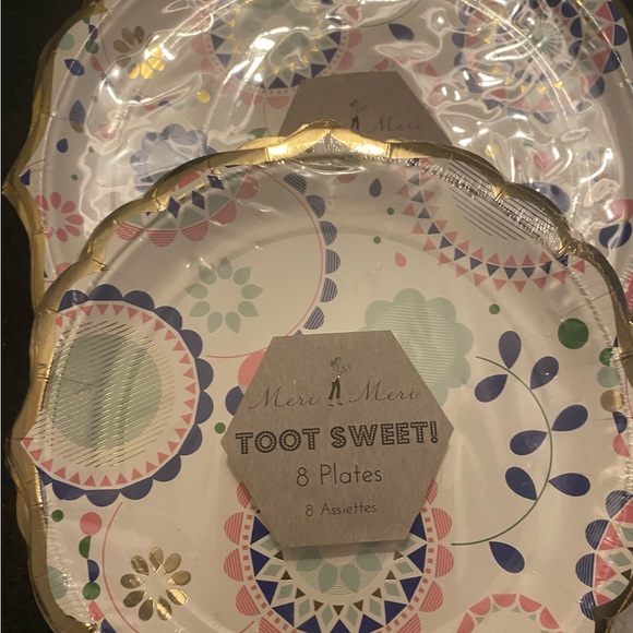 New in original packaging Meri Meri and more party plates - Picture 4 of 7